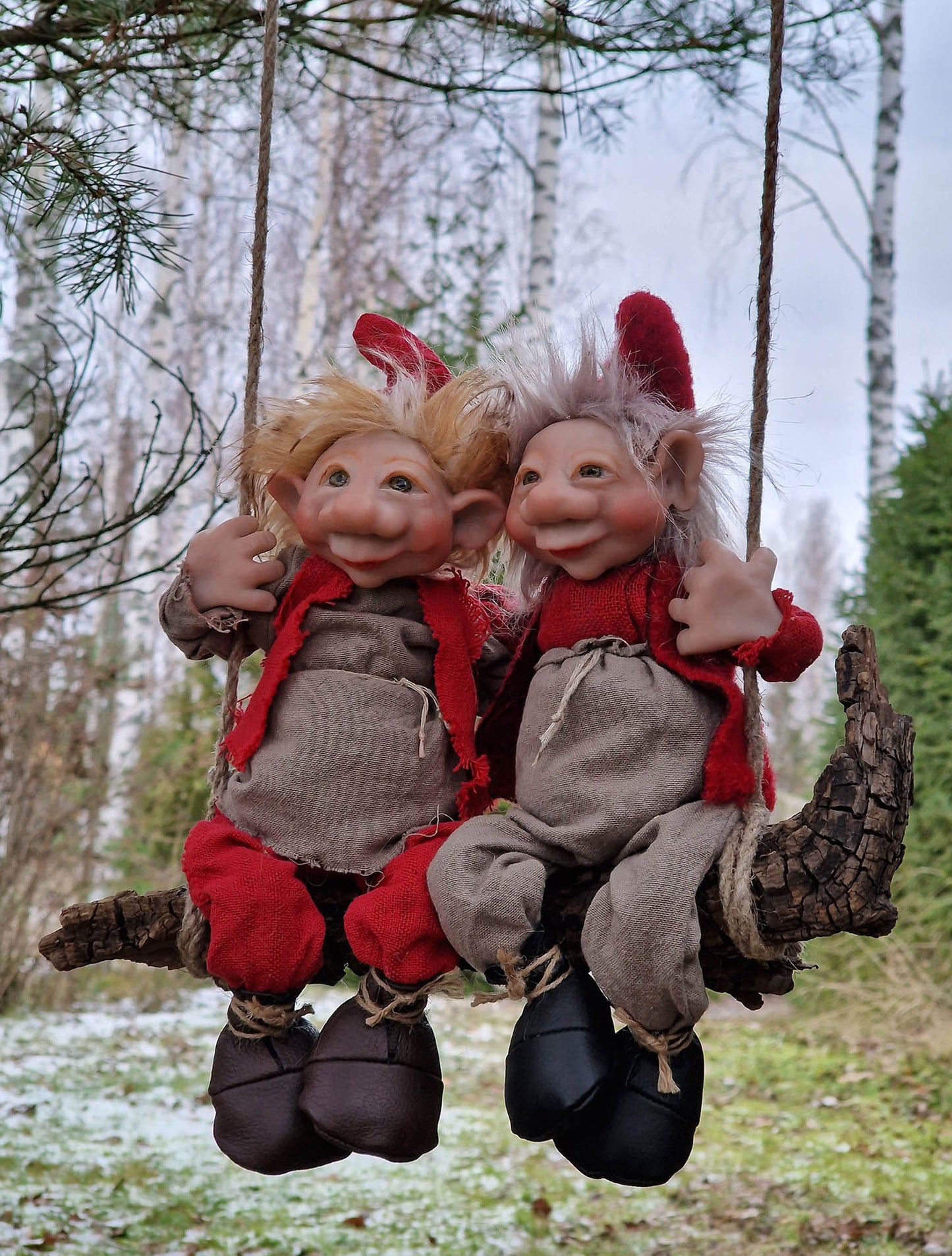 Toivo ja Taavi – tontut keinussa
