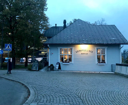 Uuden näyttelymme kuulumisia